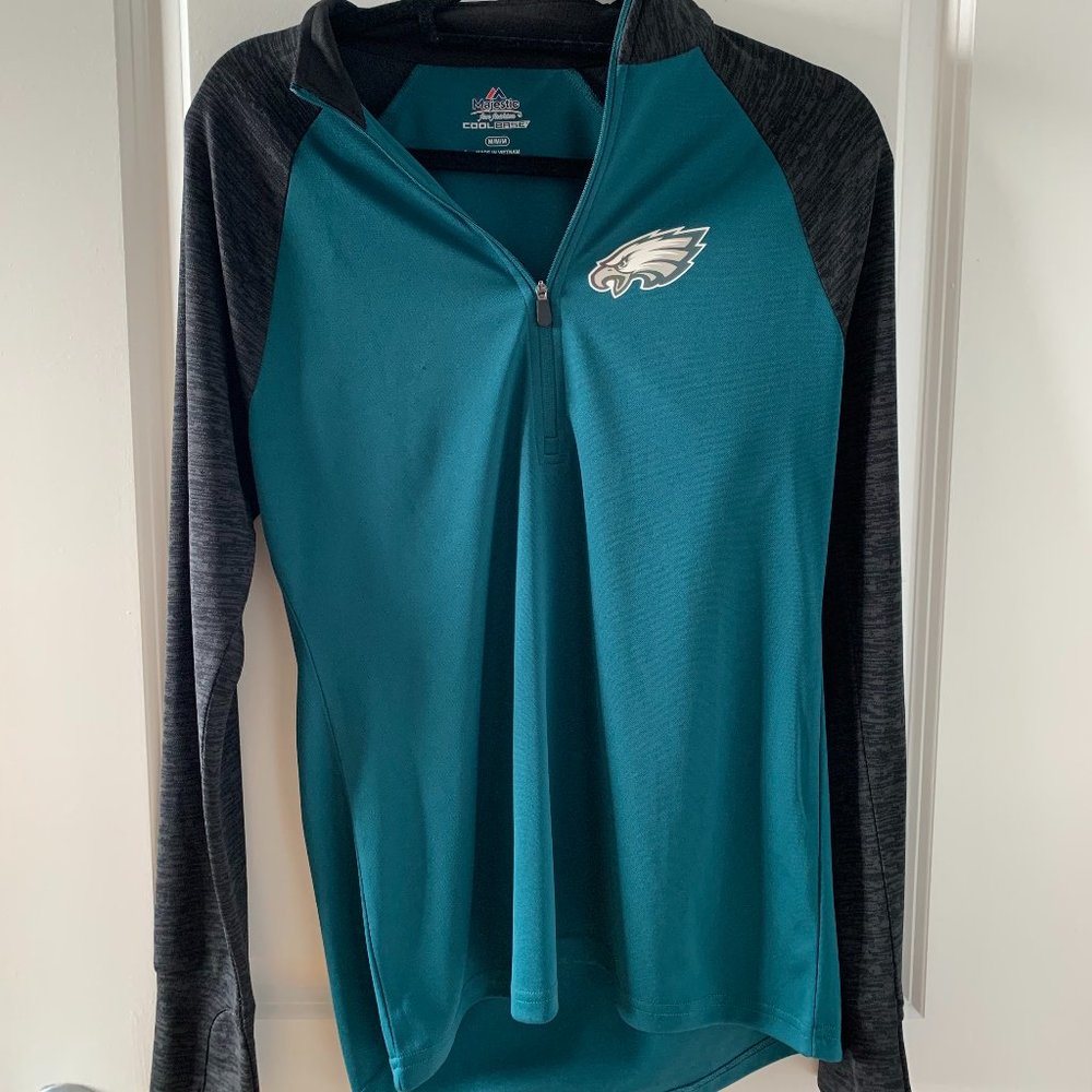 USED-Women's Eagles Pullover Hoodie-Medium